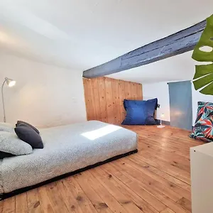 gregbnb-com-t2-mezzanine-atypique-centre-ancien.fr-provencehotel.com/